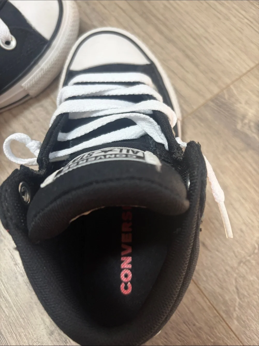 Boys Flame Converse